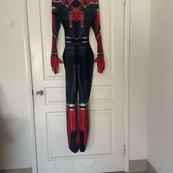 Halloween costume - Picture 4 of 7